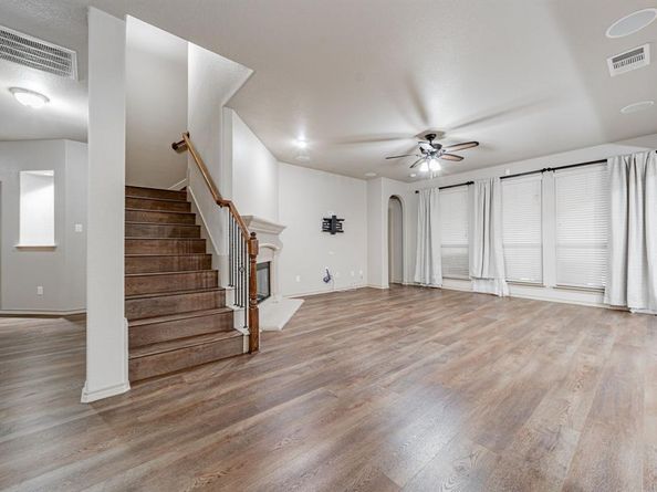 2216  Rosalinda Pass , Fort Worth Texas 76131