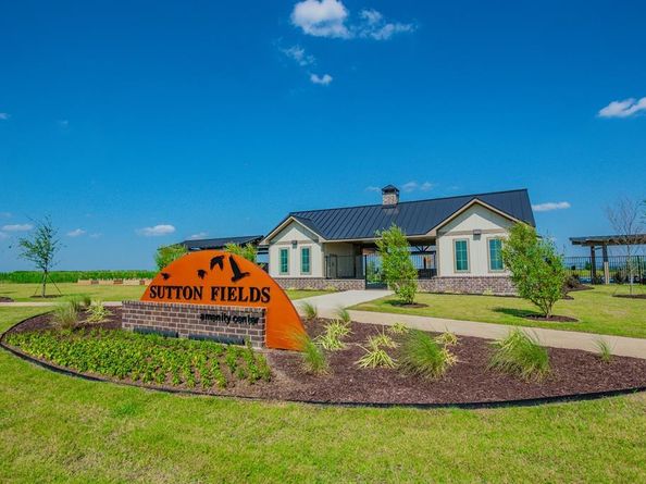 5333  Hybern Avenue , Aubrey Texas 76227