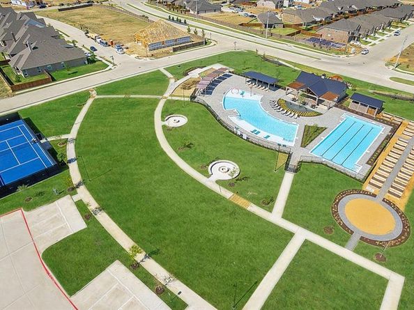 5333  Hybern Avenue , Aubrey Texas 76227