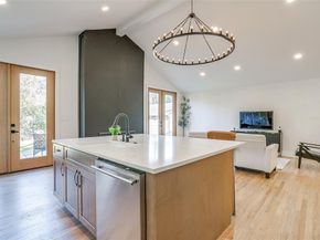 3532 W Biddison Street , Fort Worth Texas 76109