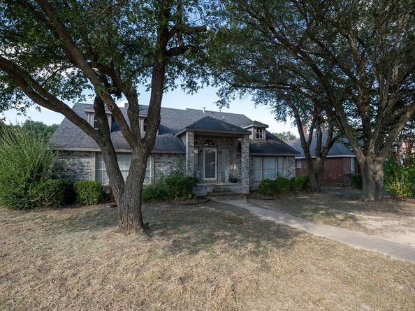 4835  Berridge Lane , Dallas Texas 75227