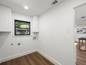 11329  Earlywood Drive , Dallas Texas 75218