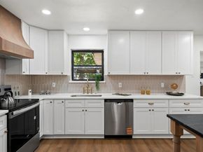 11329  Earlywood Drive , Dallas Texas 75218