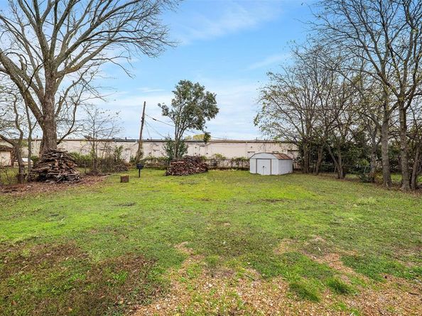 315  Rea Avenue , Lancaster Texas 75146