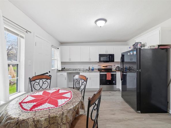 315  Rea Avenue , Lancaster Texas 75146