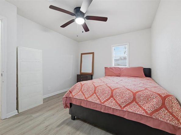 315  Rea Avenue , Lancaster Texas 75146