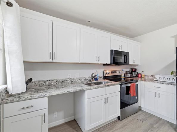 315  Rea Avenue , Lancaster Texas 75146