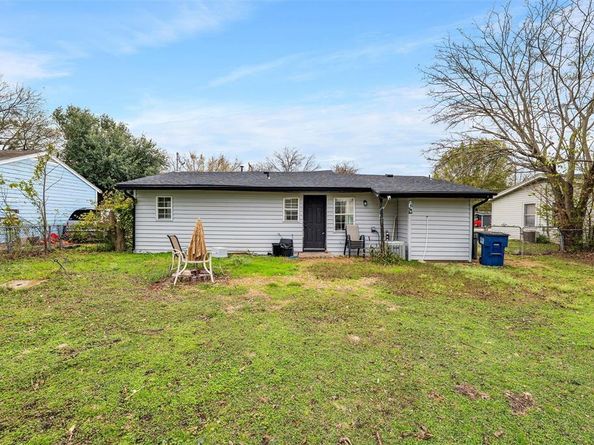 315  Rea Avenue , Lancaster Texas 75146