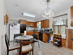 2210  Starlite Lane , Irving Texas 75061