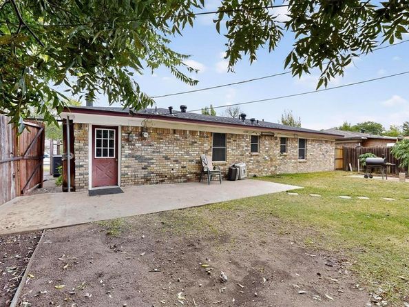 2210  Starlite Lane , Irving Texas 75061