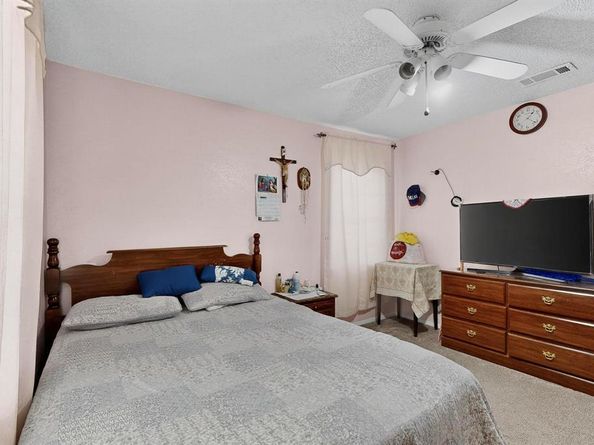 2210  Starlite Lane , Irving Texas 75061