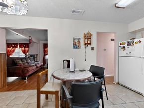 2210  Starlite Lane , Irving Texas 75061