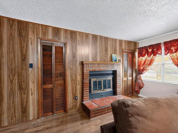 2210  Starlite Lane , Irving Texas 75061