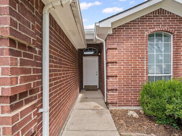 7109  Lost Horizon Drive , Benbrook Texas 76126