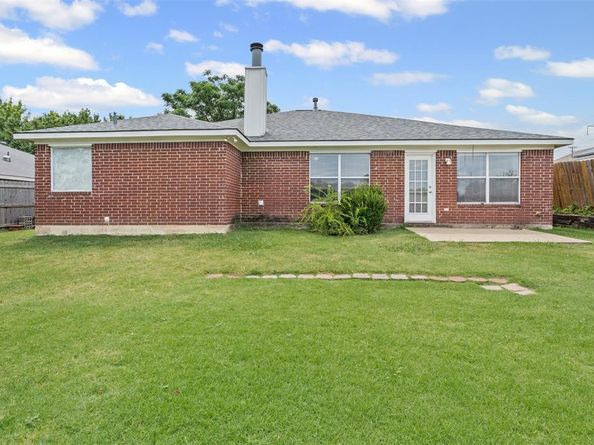 7109  Lost Horizon Drive , Benbrook Texas 76126