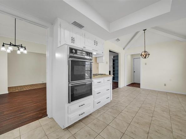 730  Woodcastle Drive , Garland Texas 75040