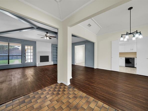 730  Woodcastle Drive , Garland Texas 75040