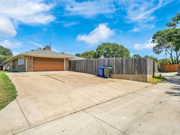 730  Woodcastle Drive , Garland Texas 75040