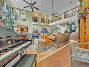 401  Canyon Creek Trail , Fort Worth Texas 76112
