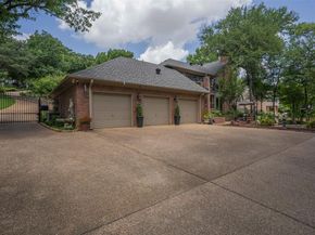 401  Canyon Creek Trail , Fort Worth Texas 76112
