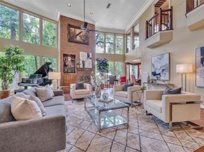 401  Canyon Creek Trail , Fort Worth Texas 76112