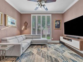 401  Canyon Creek Trail , Fort Worth Texas 76112
