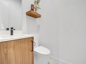 3612  San Jacinto   106, Dallas Texas 75204