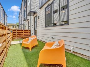 3612  San Jacinto   106, Dallas Texas 75204