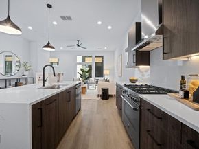 3612  San Jacinto   106, Dallas Texas 75204