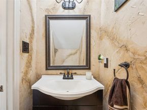 2150  Eva Lane , Euless Texas 76040