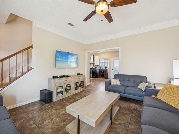 2150  Eva Lane , Euless Texas 76040