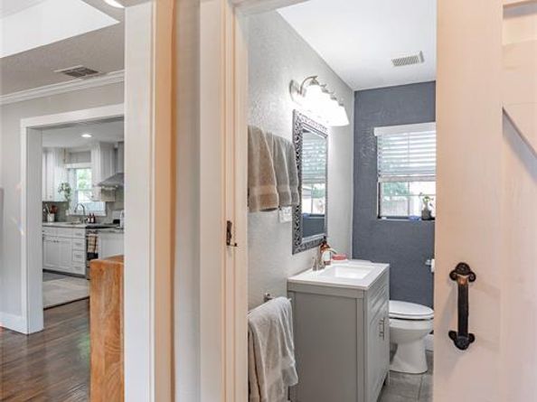 2725  Ryan Avenue , Fort Worth Texas 76110