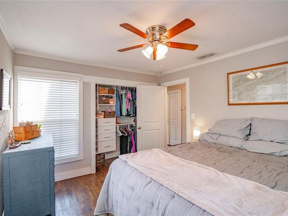 2725  Ryan Avenue , Fort Worth Texas 76110