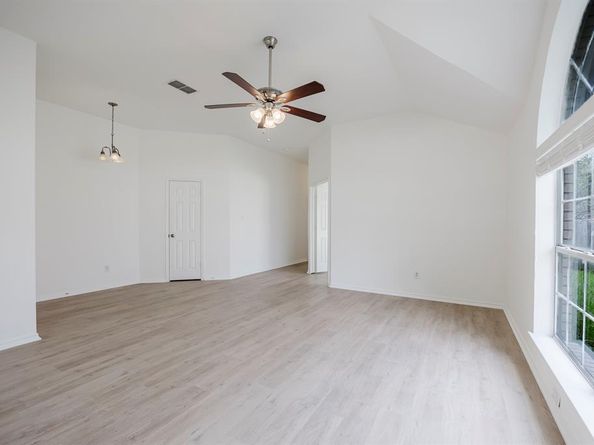 3704  Staghorn Circle N, Fort Worth Texas 76137