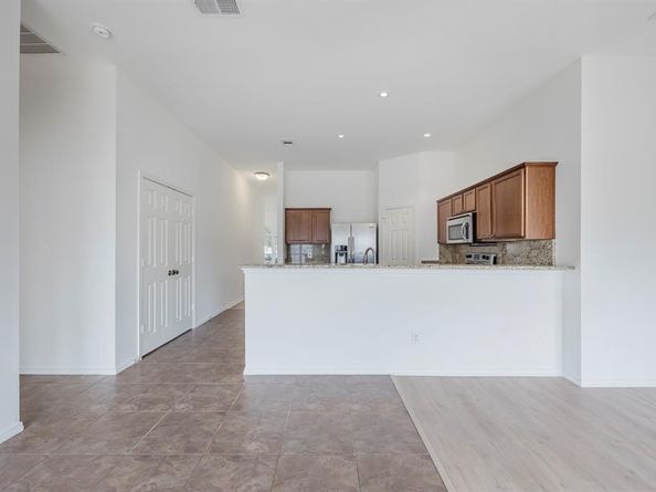 3704  Staghorn Circle N, Fort Worth Texas 76137