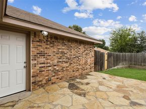 2014  Greenview Drive  A, Carrollton Texas 75010