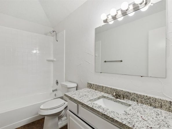 2014  Greenview Drive  A, Carrollton Texas 75010