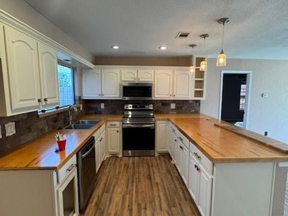 5416  Colonial Court , Flower Mound Texas 75028