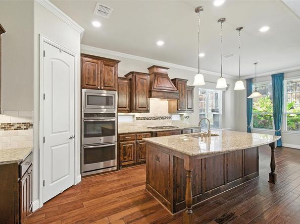 3815  Wind Cave Bend , Irving Texas 75063