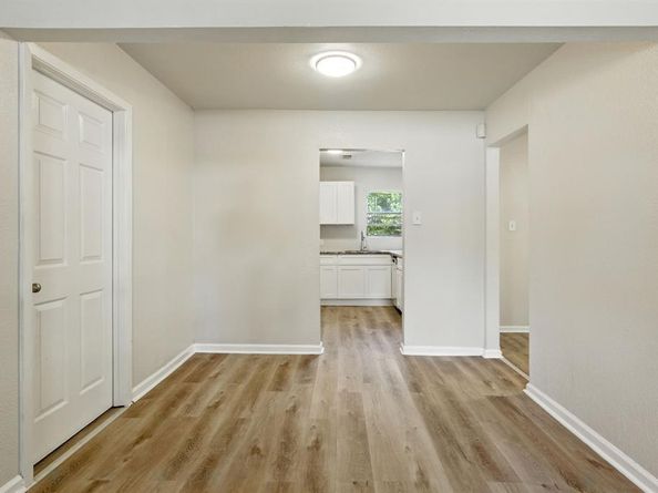 8403  Tackett Street , Dallas Texas 75217