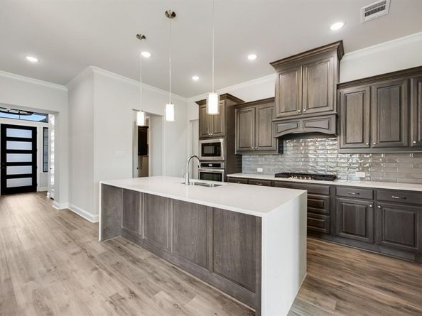 304  Big Antler Court , Heath Texas 75032