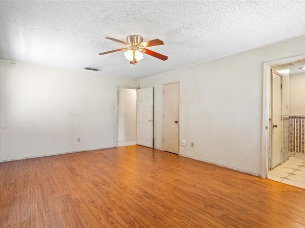 2405  Engleford Drive , Arlington Texas 76015