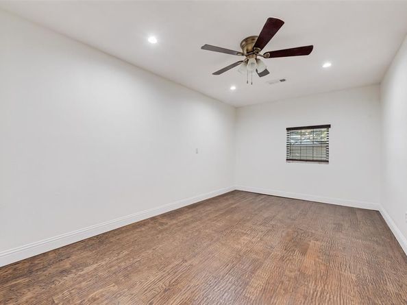 3025  Truxillo Street , Dallas Texas 75228