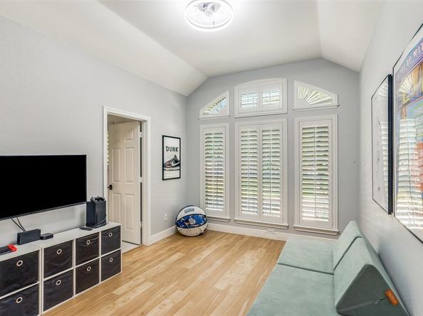7133  White Tail Trail , Fort Worth Texas 76132