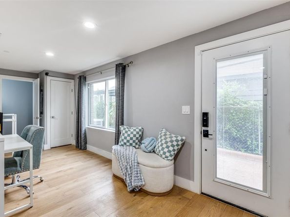 2222  Moser Avenue  110, Dallas Texas 75206