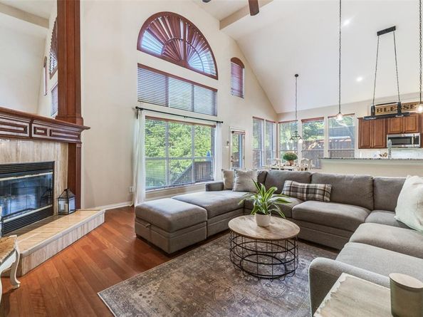 2402  Indian Trail , Rowlett Texas 75088