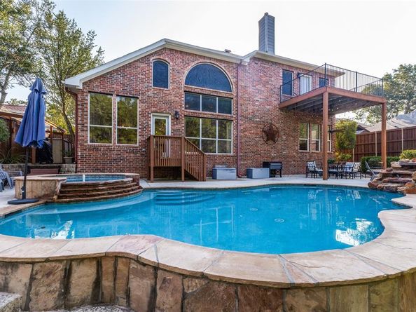 2402  Indian Trail , Rowlett Texas 75088