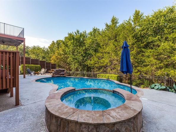 2402  Indian Trail , Rowlett Texas 75088