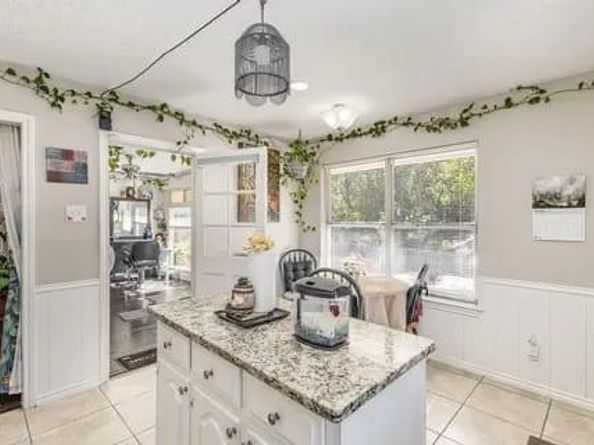 714  Maple Glen Drive , Garland Texas 75043