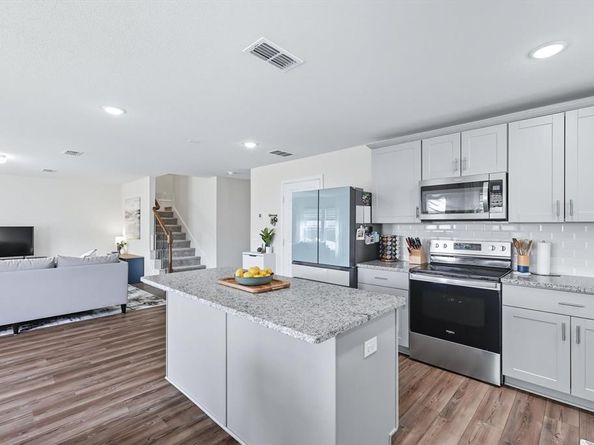 1112  Waggoner Drive , Aubrey Texas 76227